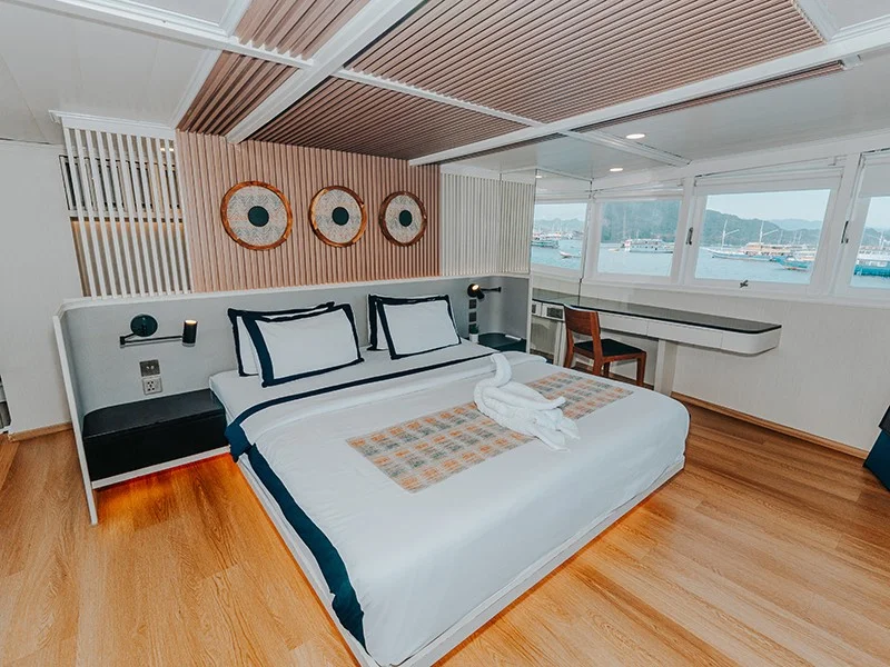 Ocean Master Suite - Image 1